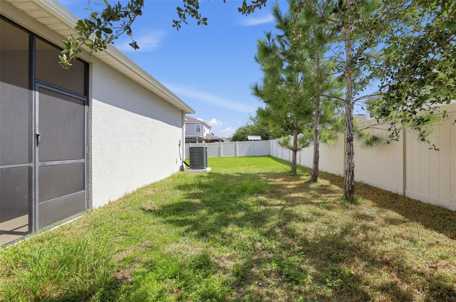 12211 BLUE PACIFIC DR