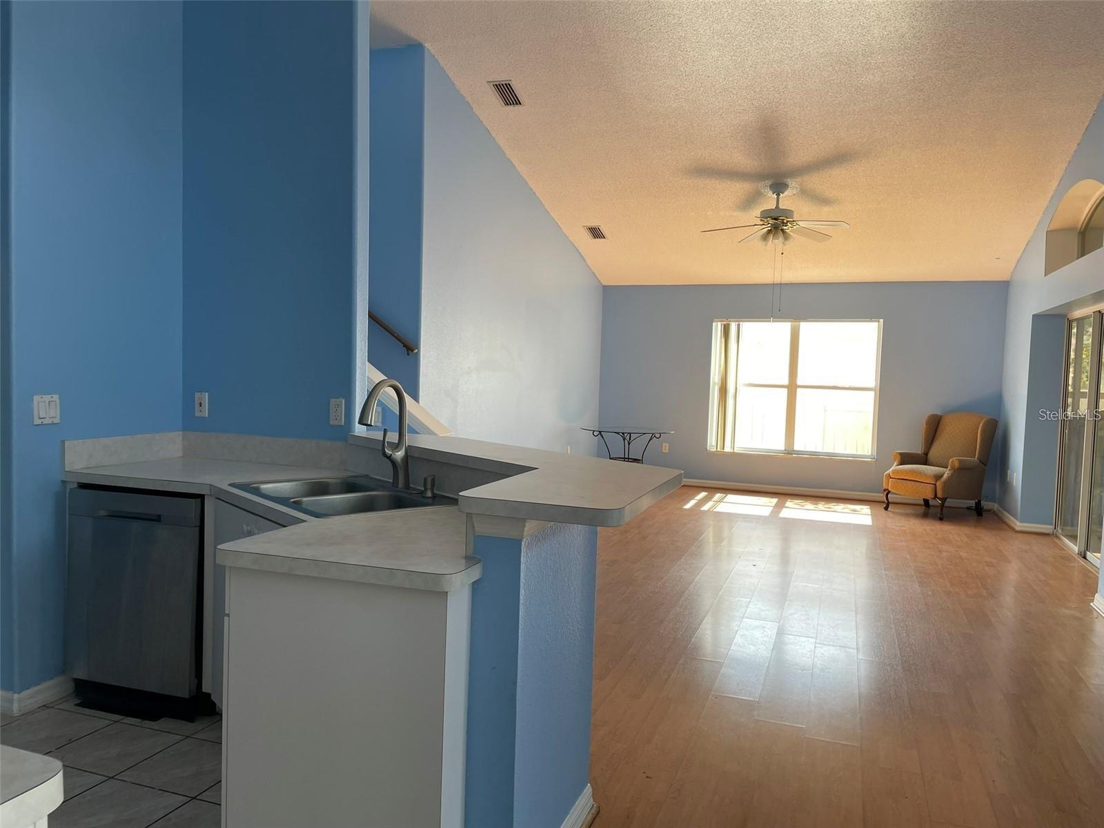 10127 BARNETT LOOP