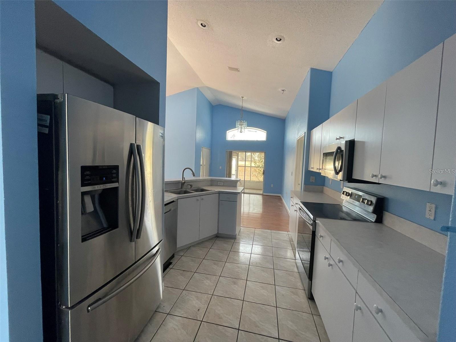 10127 BARNETT LOOP
