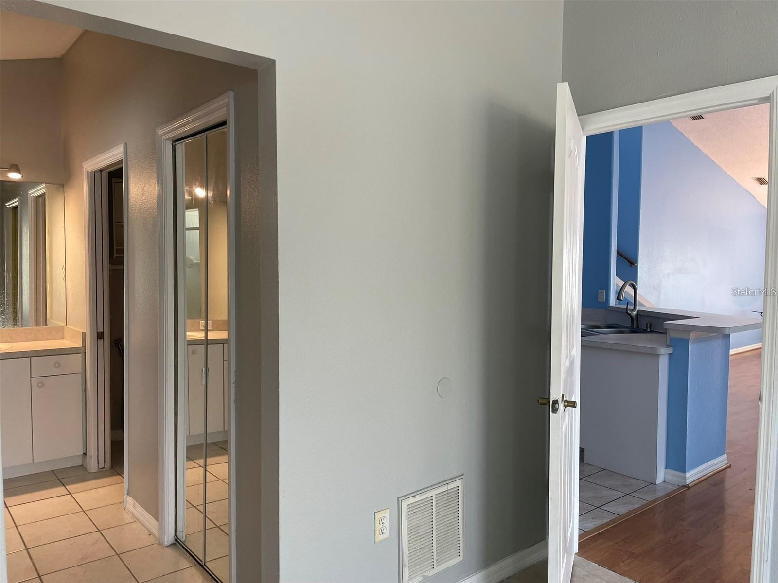 10127 BARNETT LOOP