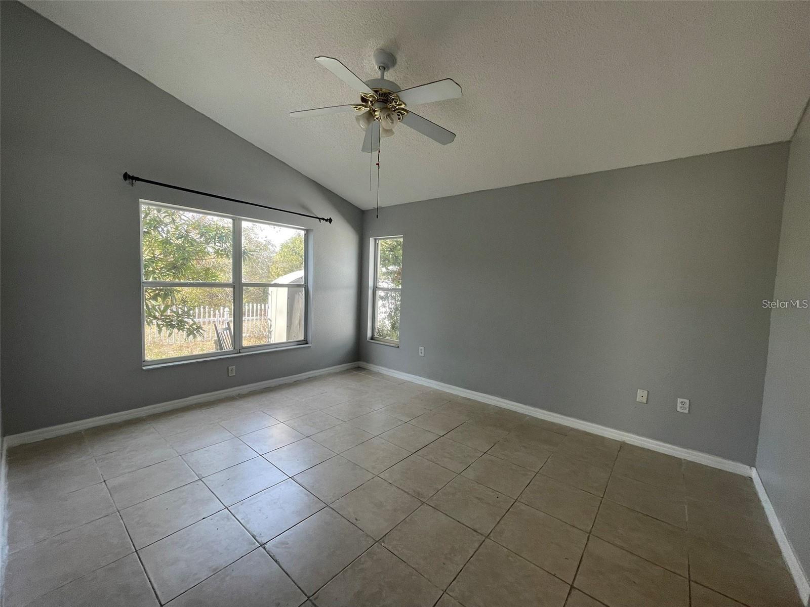 10127 BARNETT LOOP
