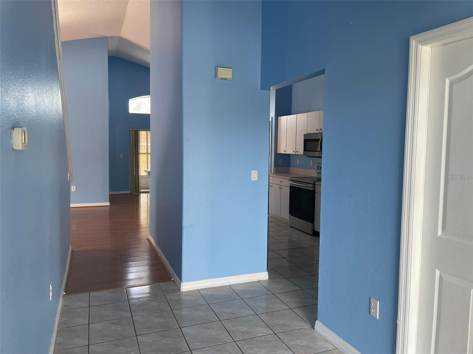 10127 BARNETT LOOP