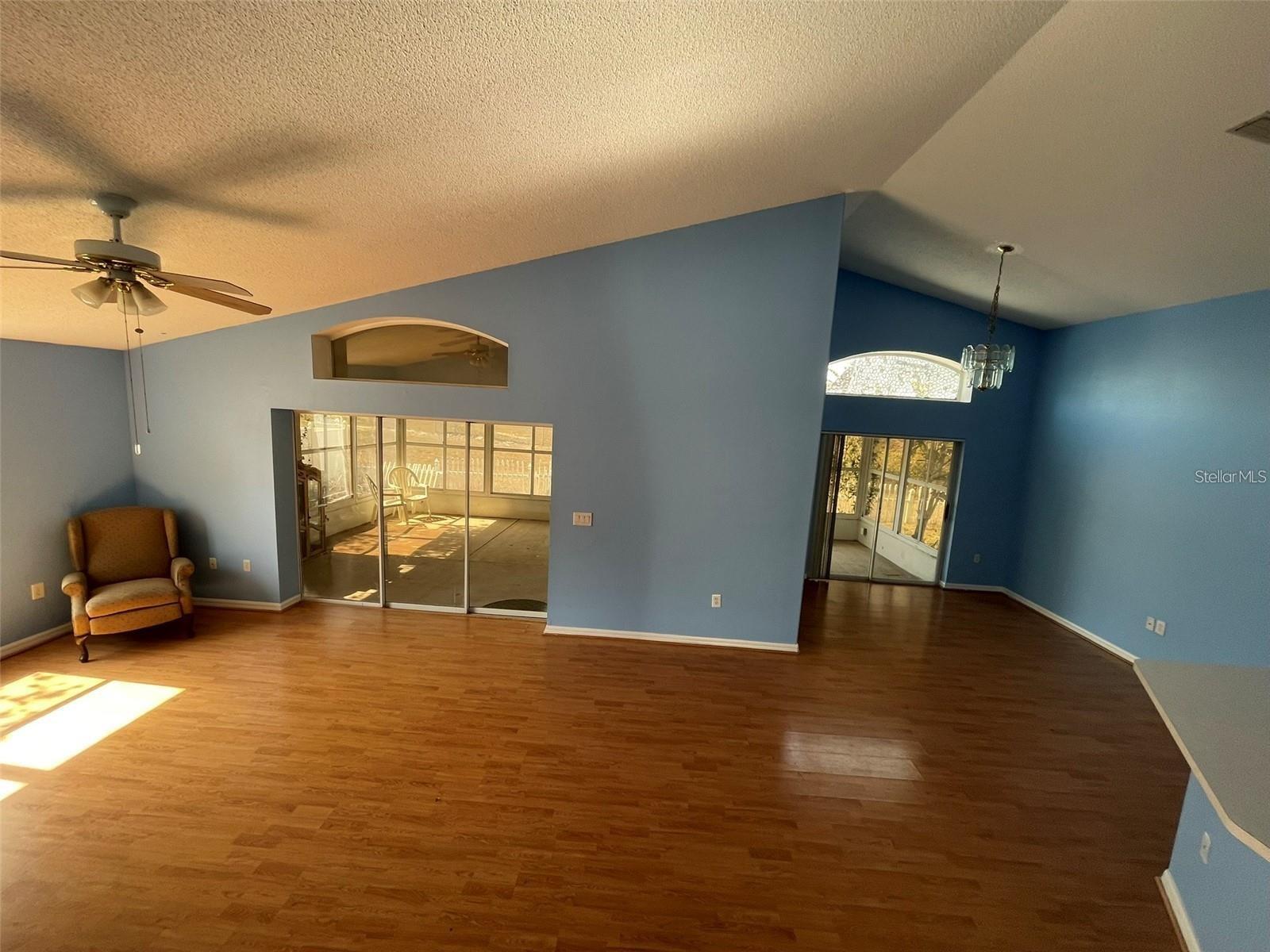 10127 BARNETT LOOP