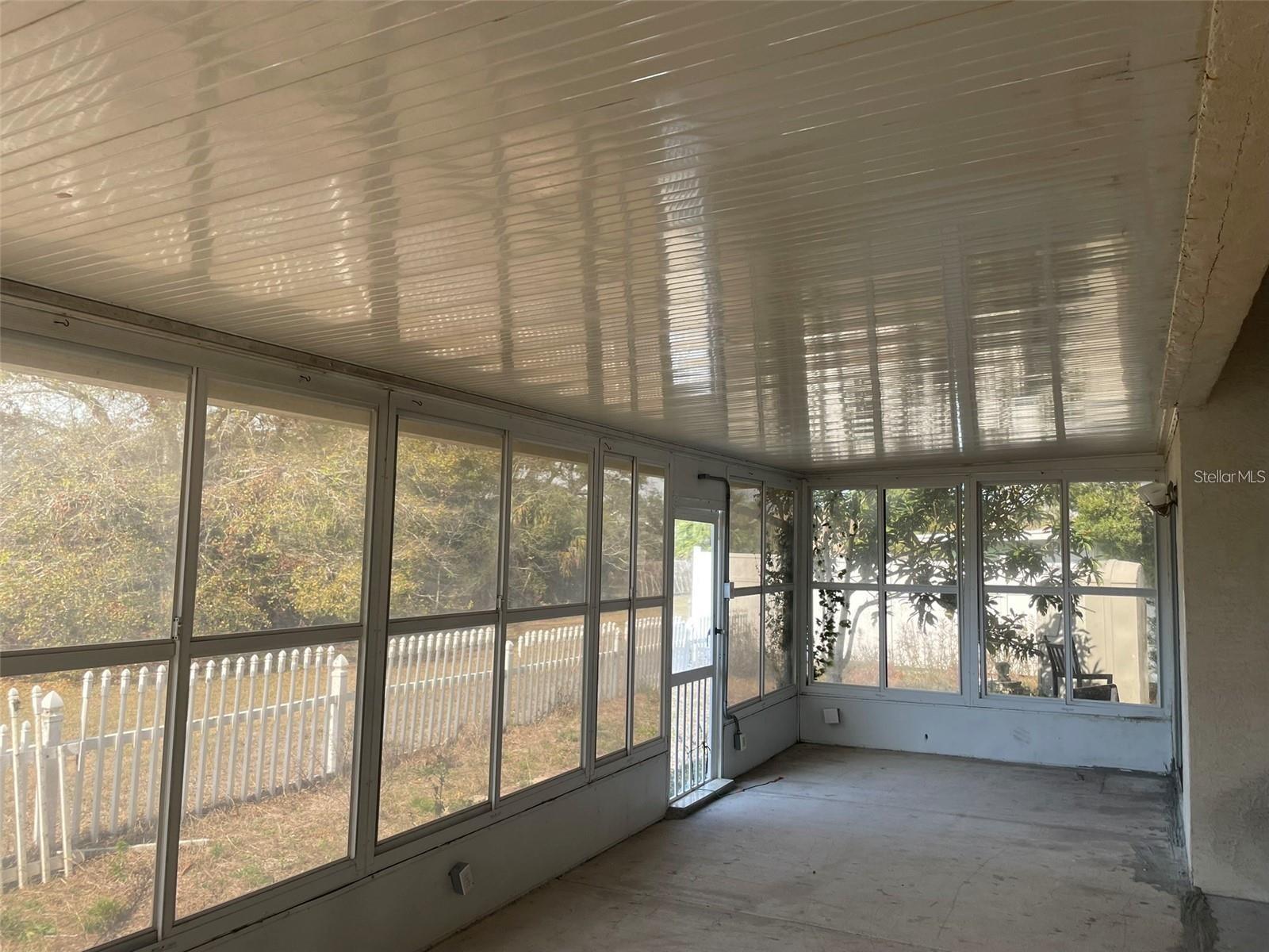 10127 BARNETT LOOP