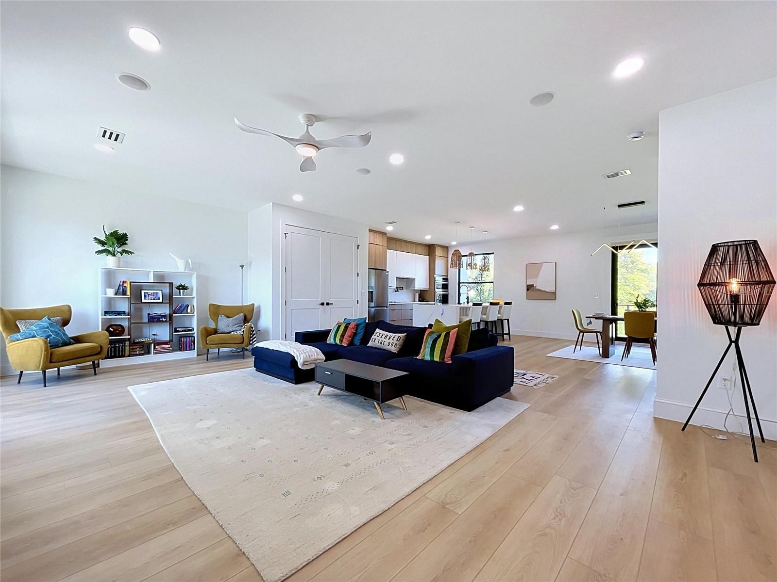 101 W WARREN AVE #3