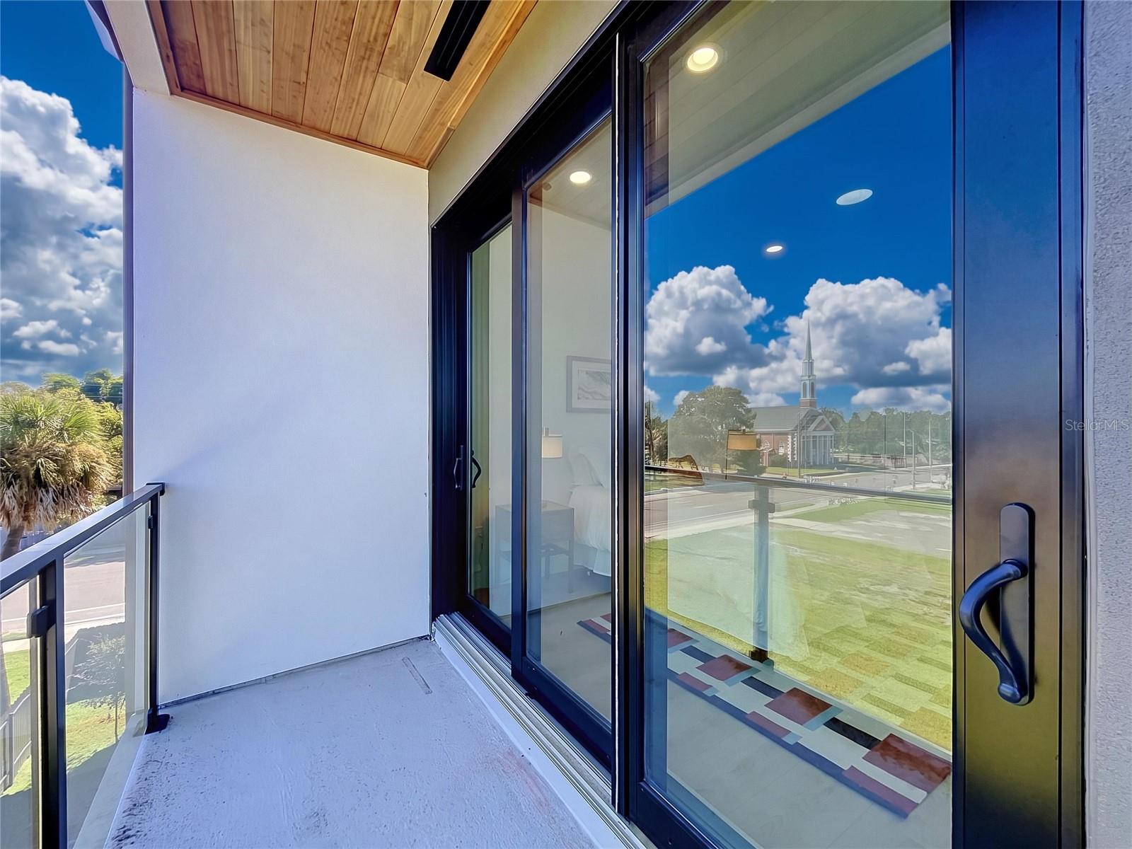 101 W WARREN AVE #3