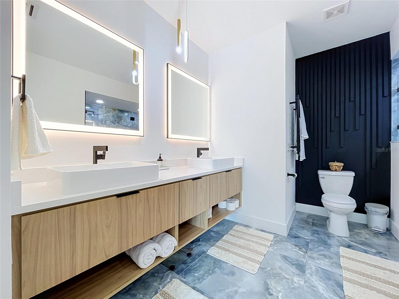 101 W WARREN AVE #3