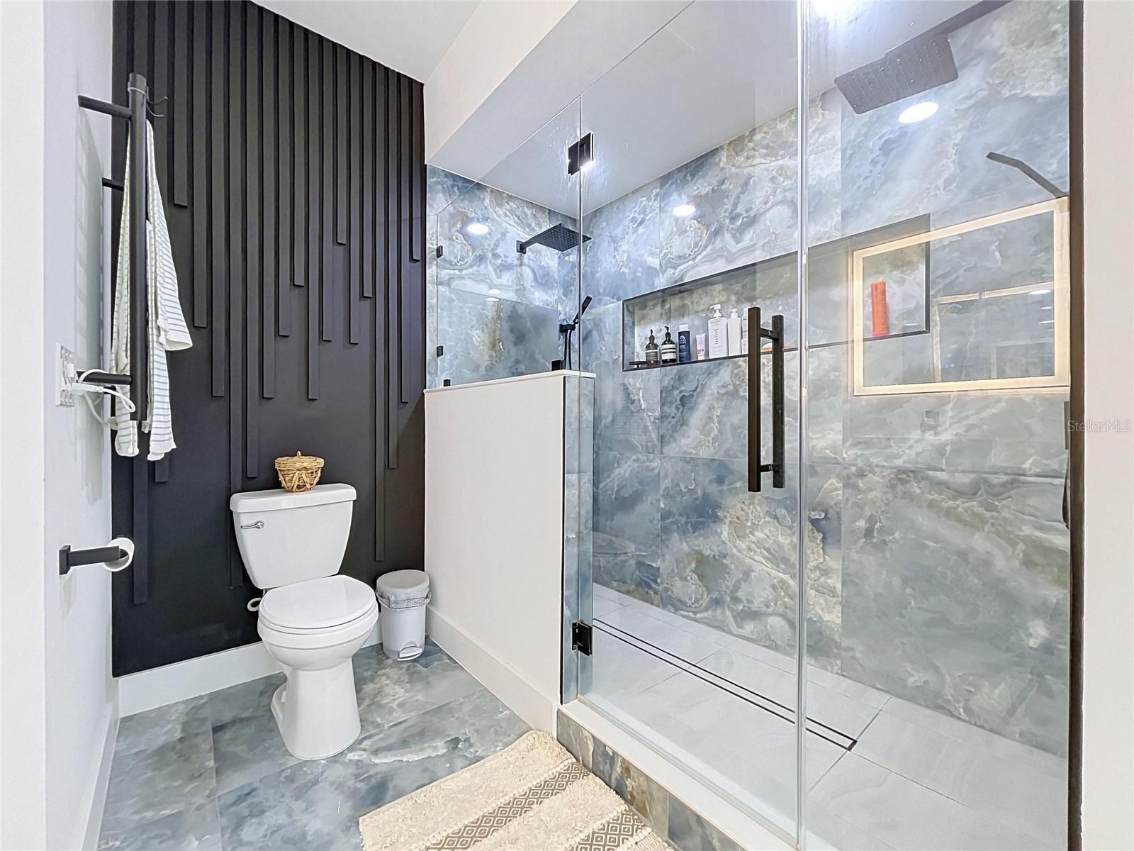 101 W WARREN AVE #3