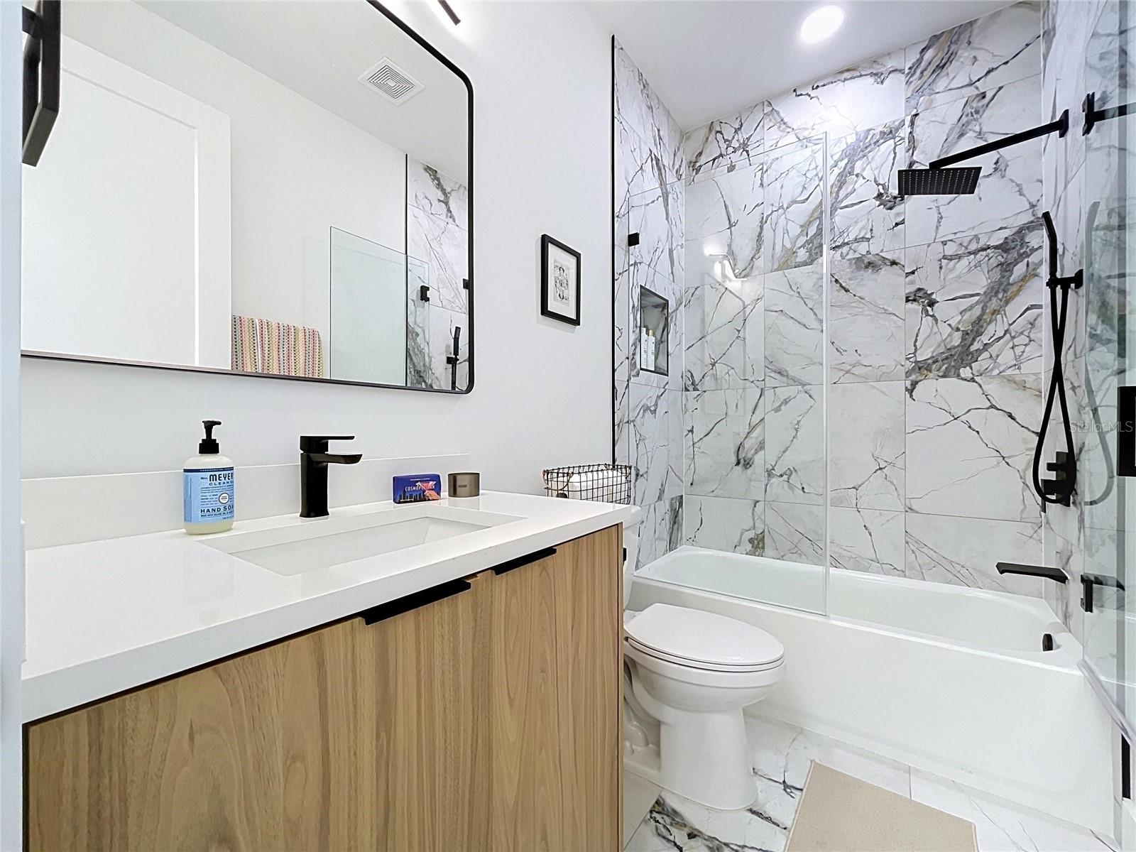 101 W WARREN AVE #3