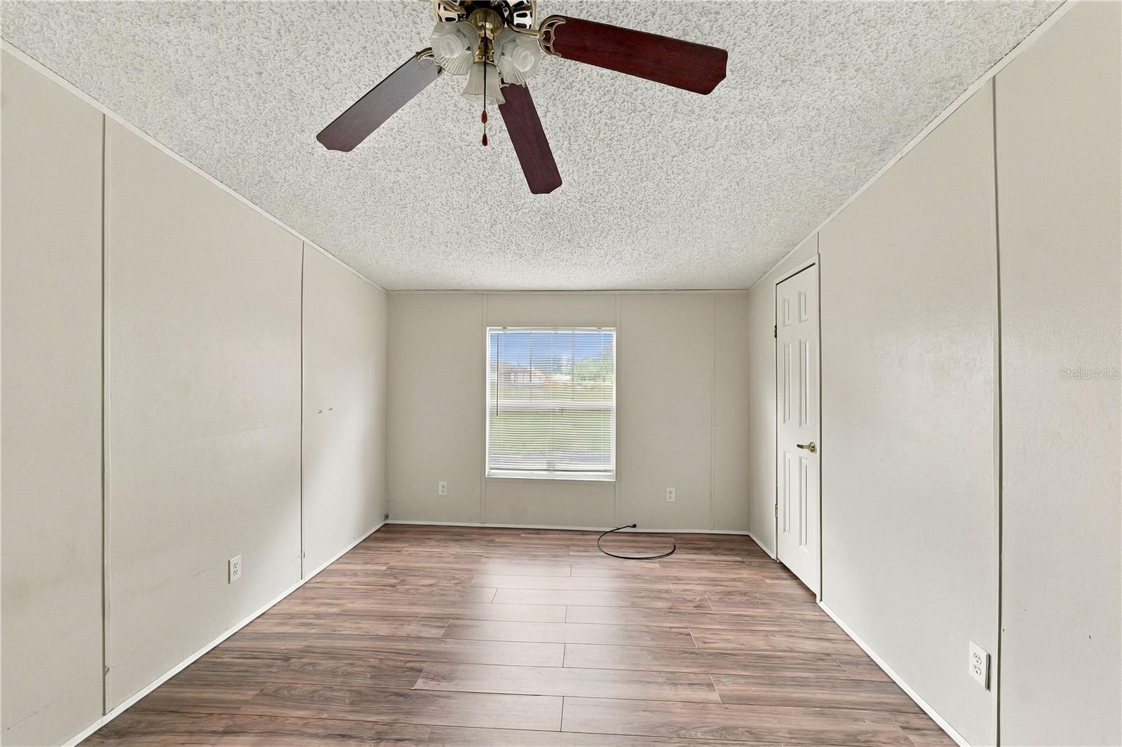 8611 COUNTY LINE RD