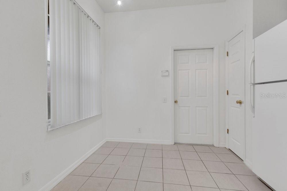 9811 FAN PALM WAY