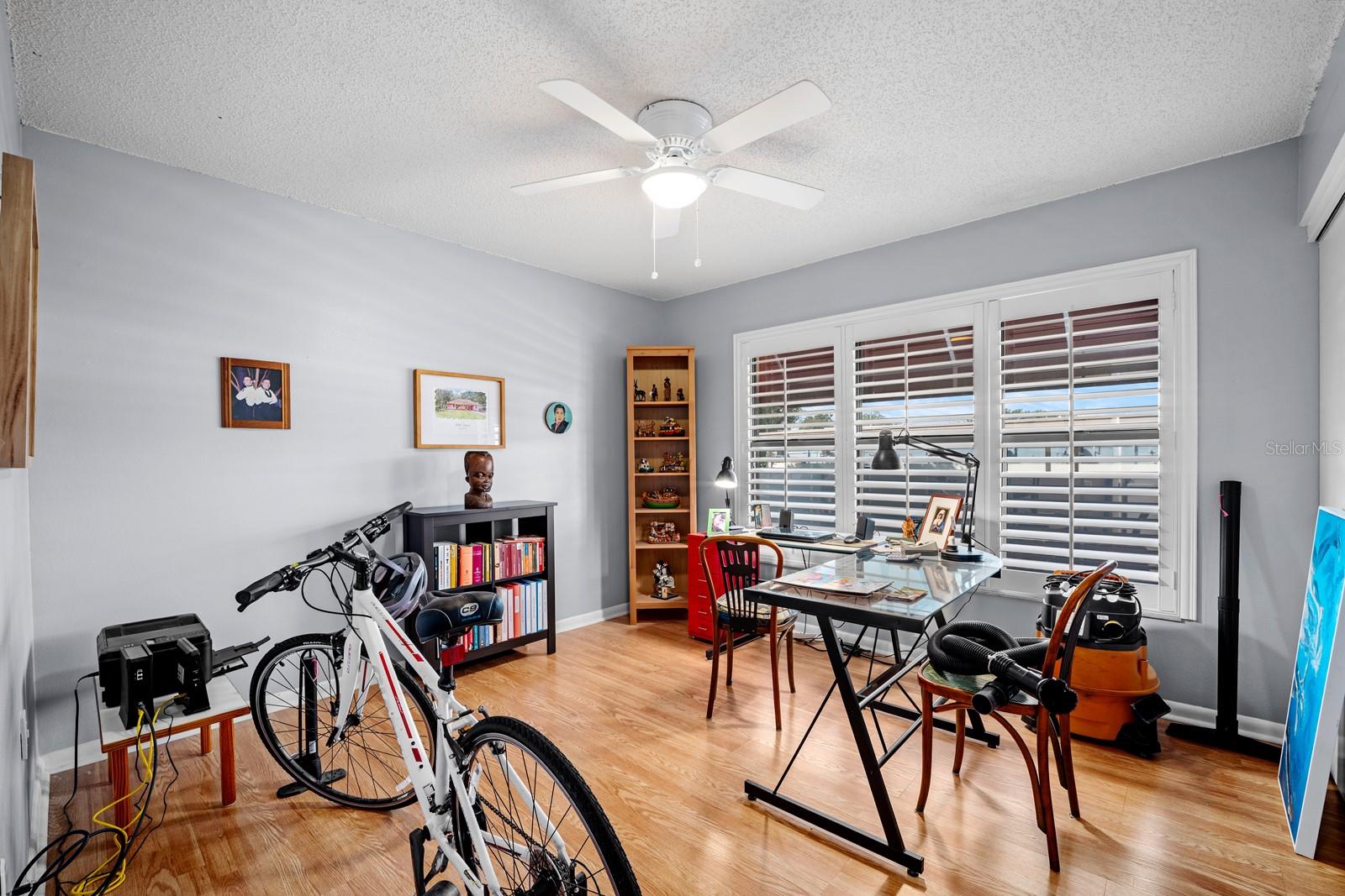 801 OAK PARK PL