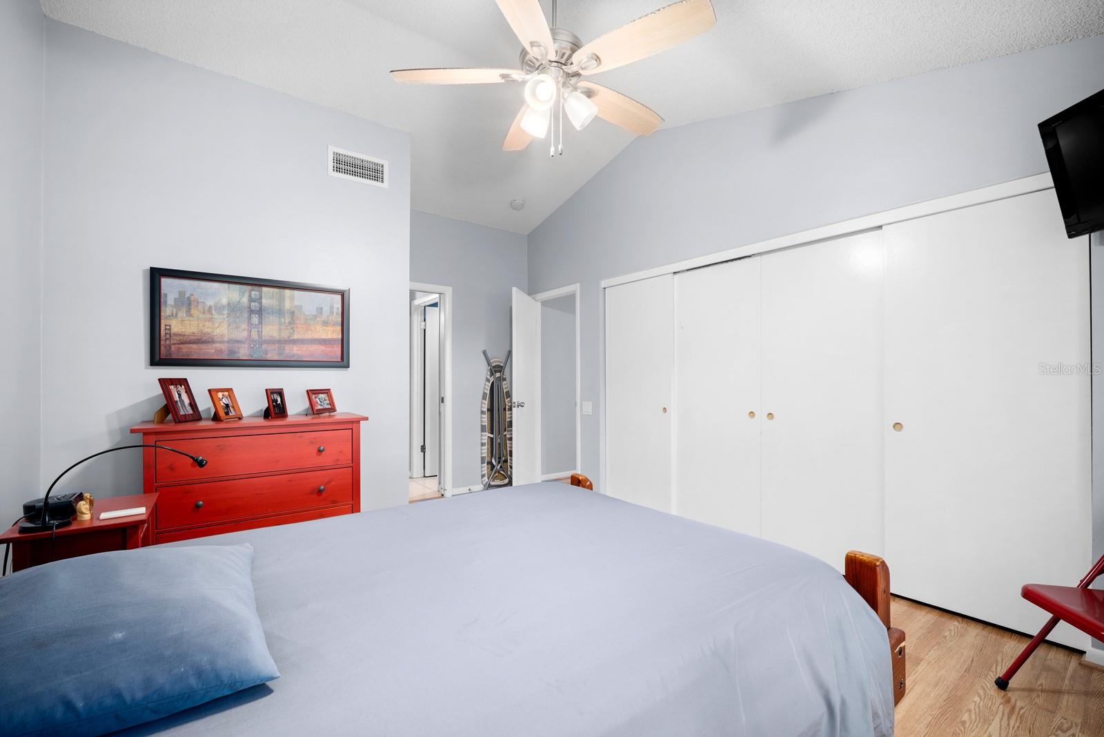 801 OAK PARK PL