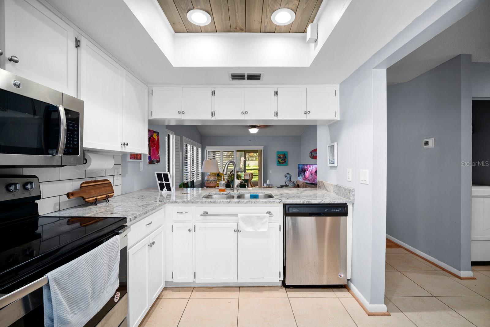 801 OAK PARK PL
