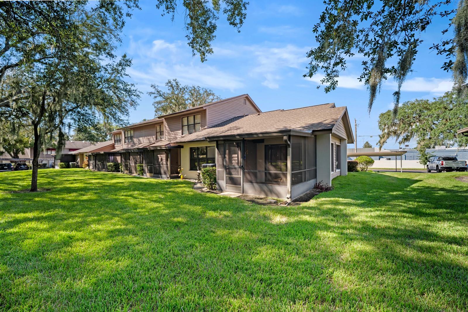 801 OAK PARK PL