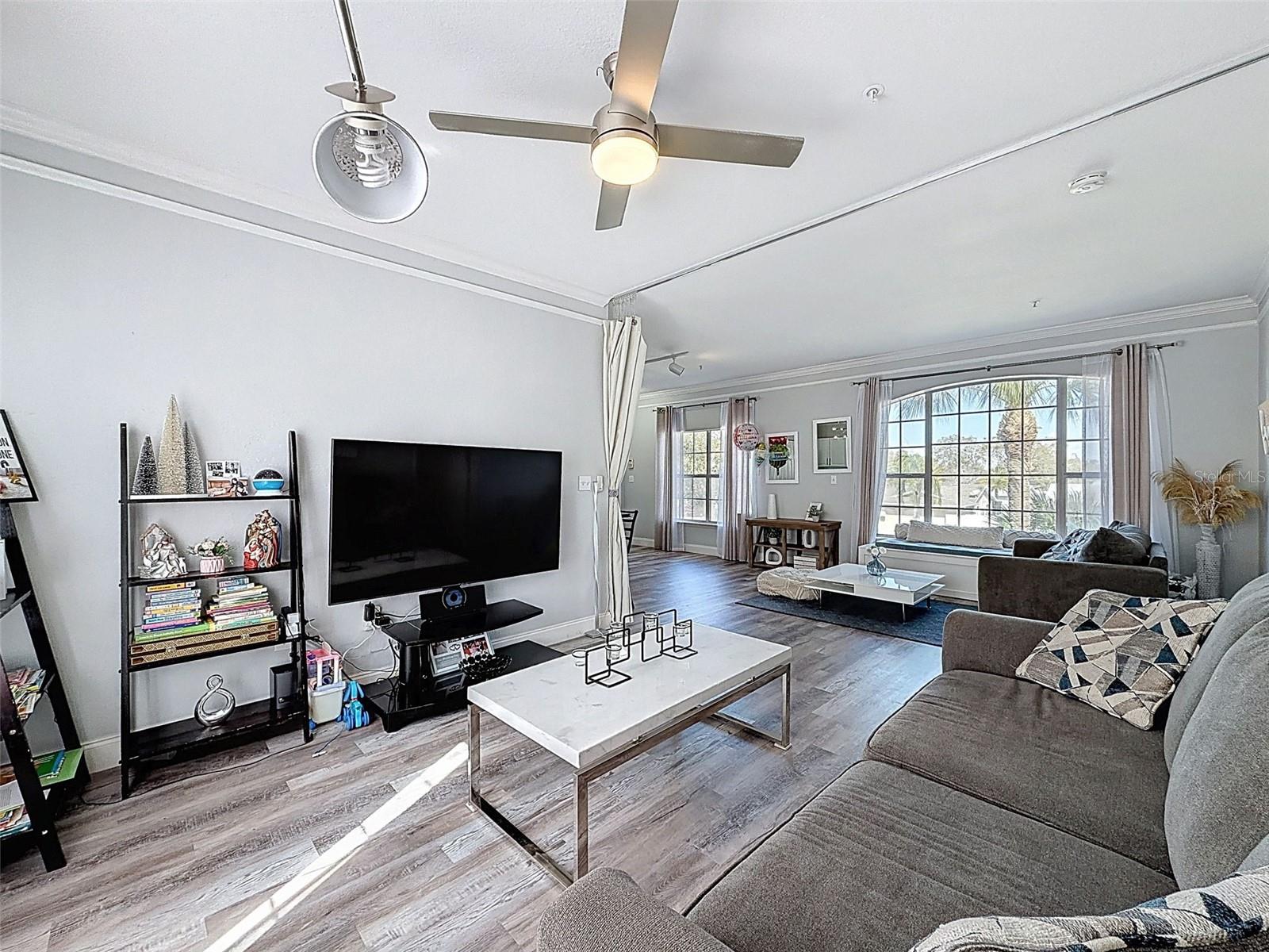 4340 BAYSIDE VILLAGE DR #201