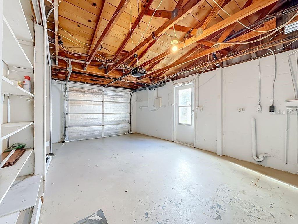 9015 COLLAGE LN