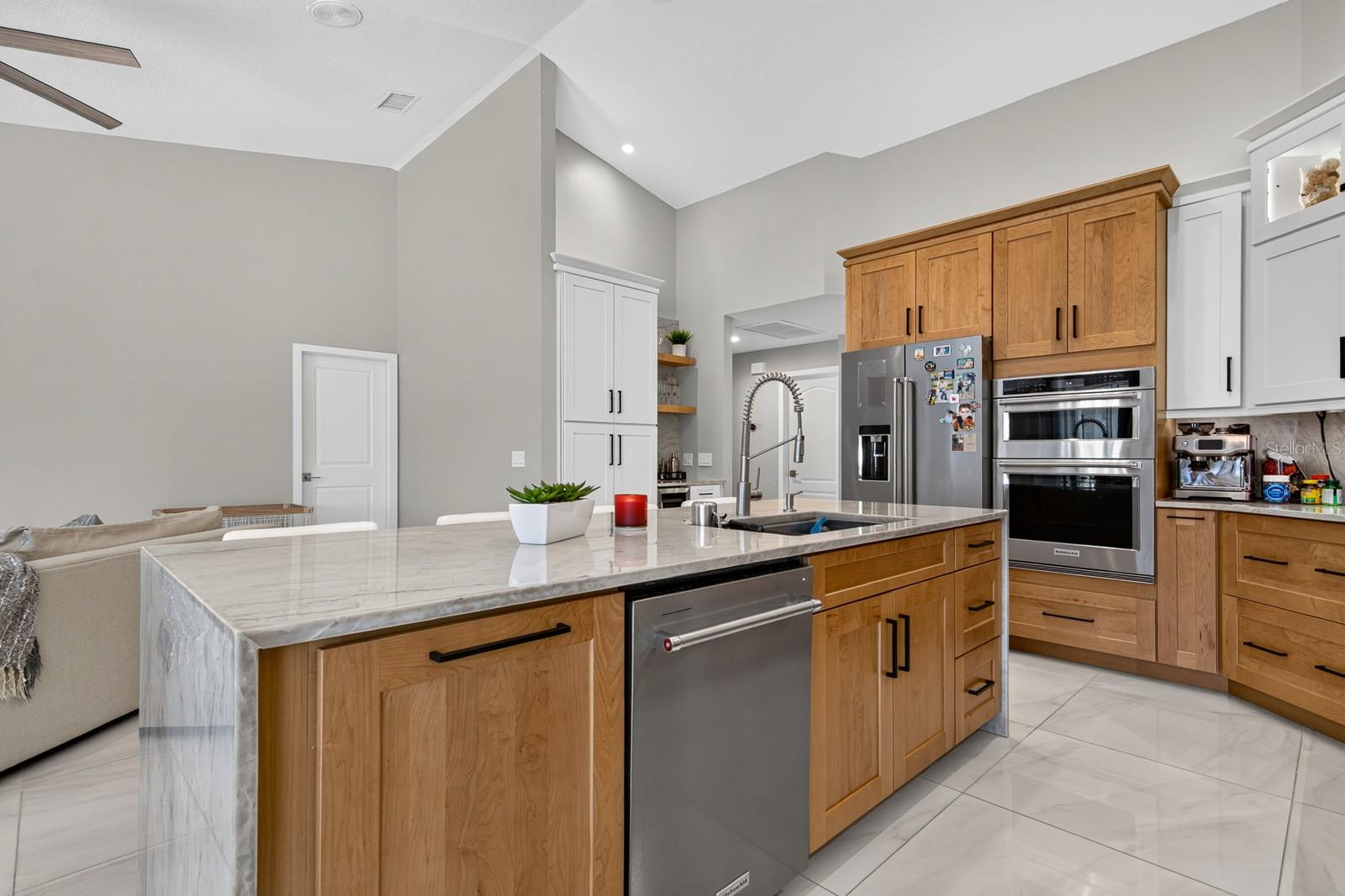16506 LONGLEAT DR