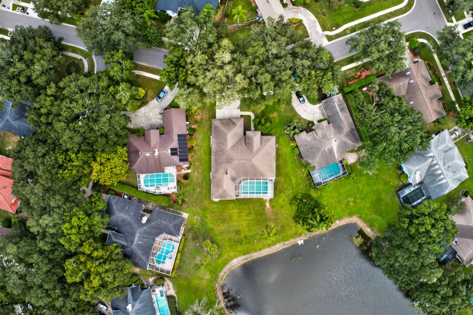 16506 LONGLEAT DR