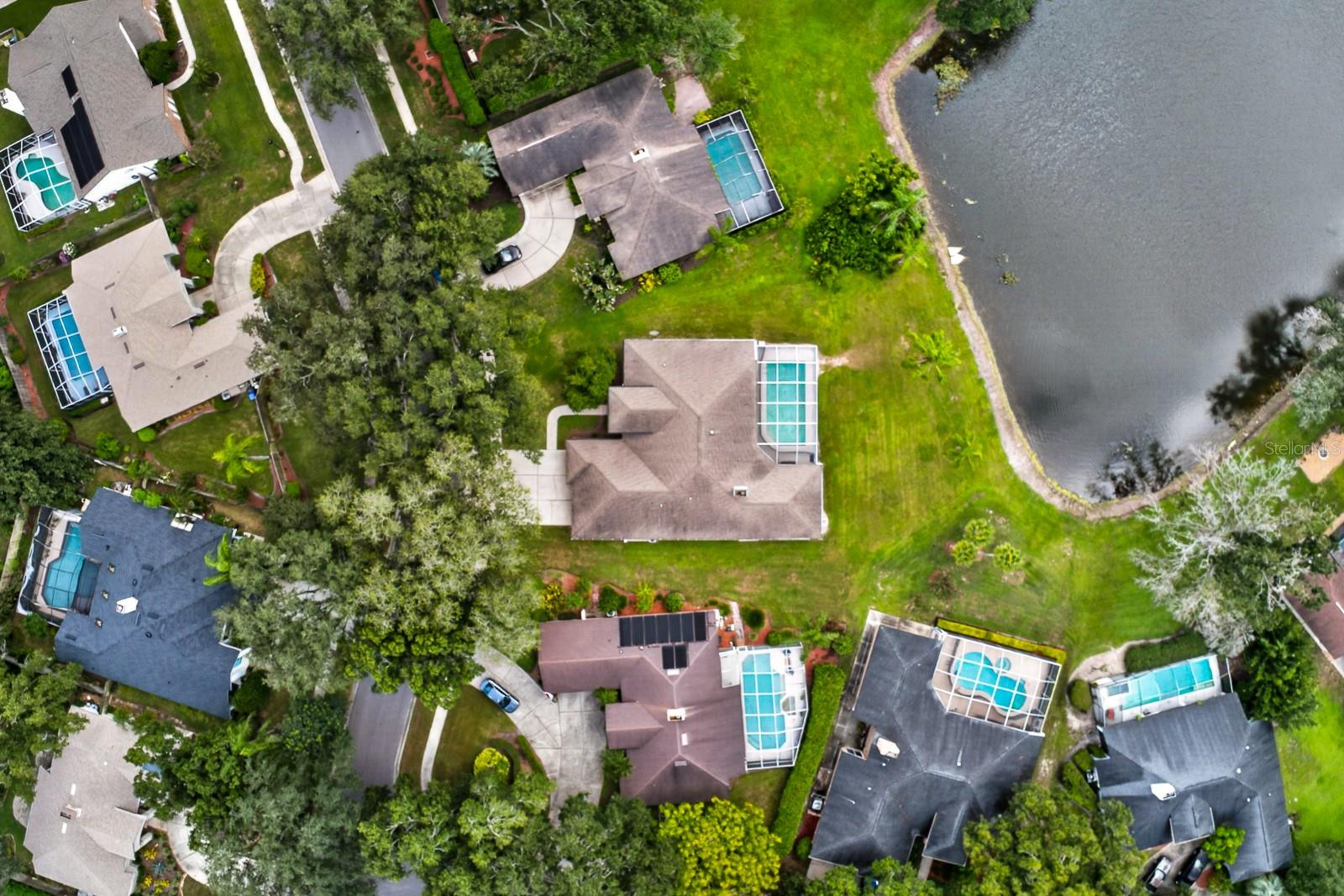 16506 LONGLEAT DR