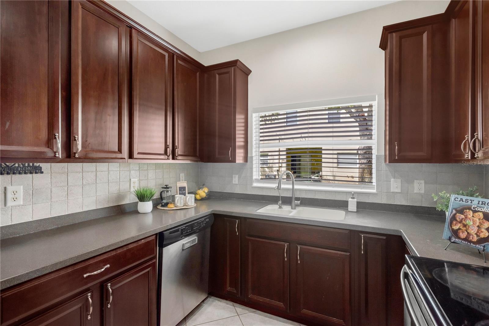 1133 ANDREW AVILES CIR