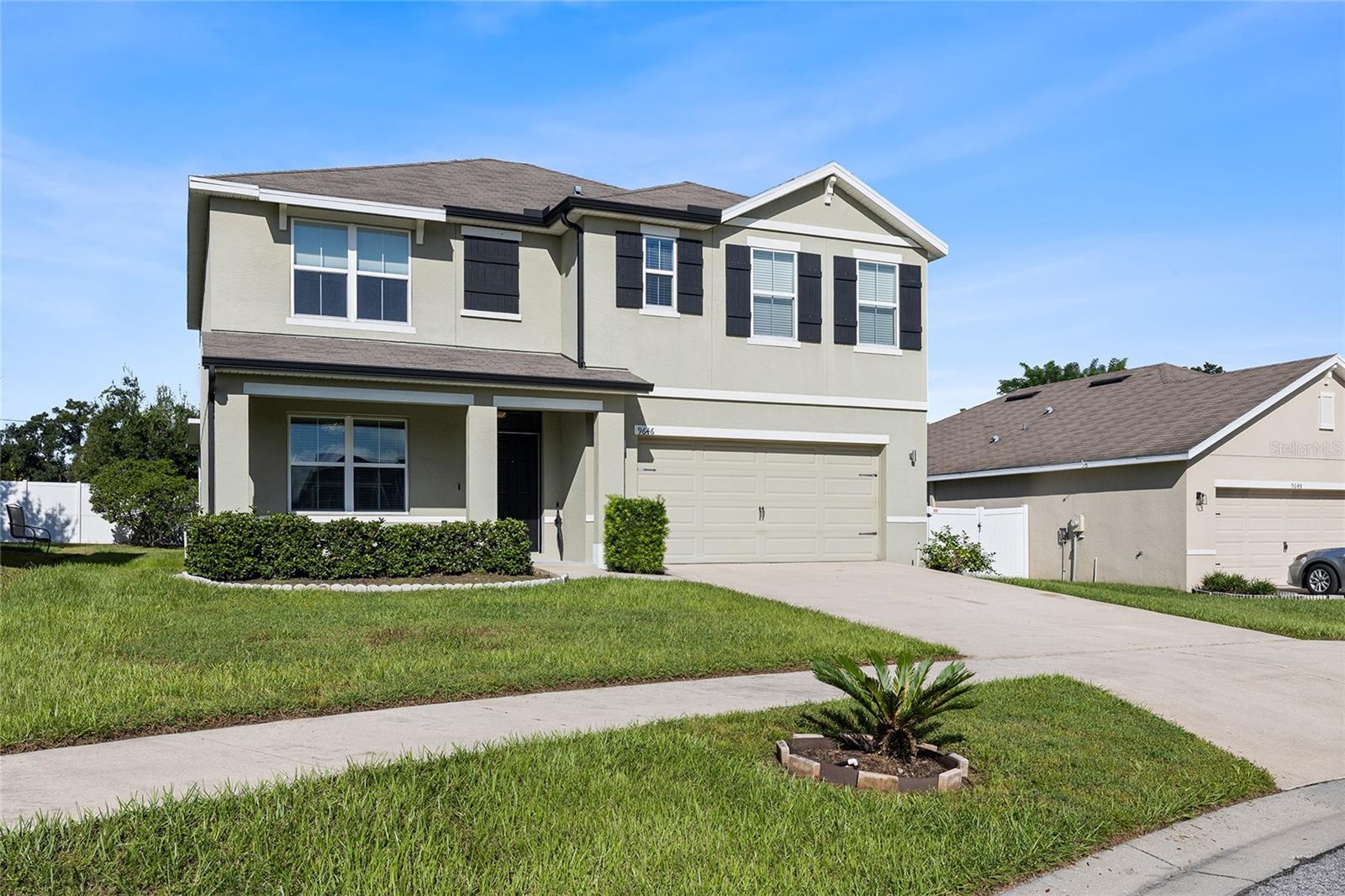 9646 TRONCAIS CIR