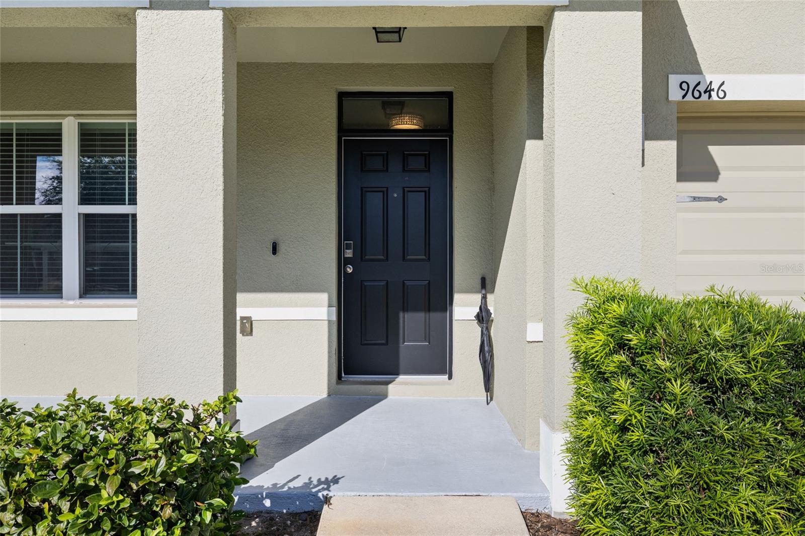 9646 TRONCAIS CIR