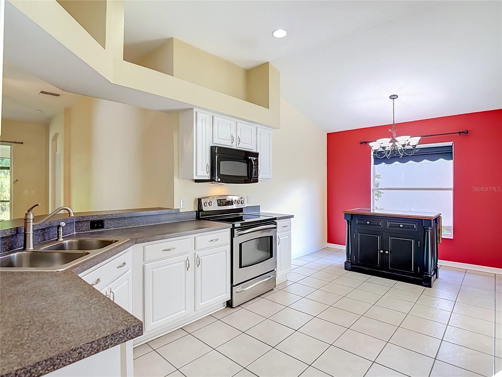 18453 CYPRESS BAY PKWY