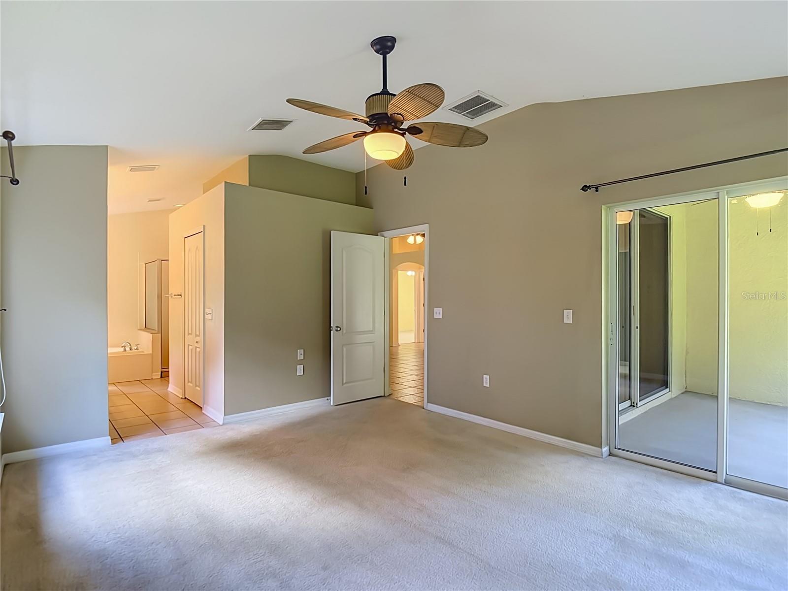 18453 CYPRESS BAY PKWY