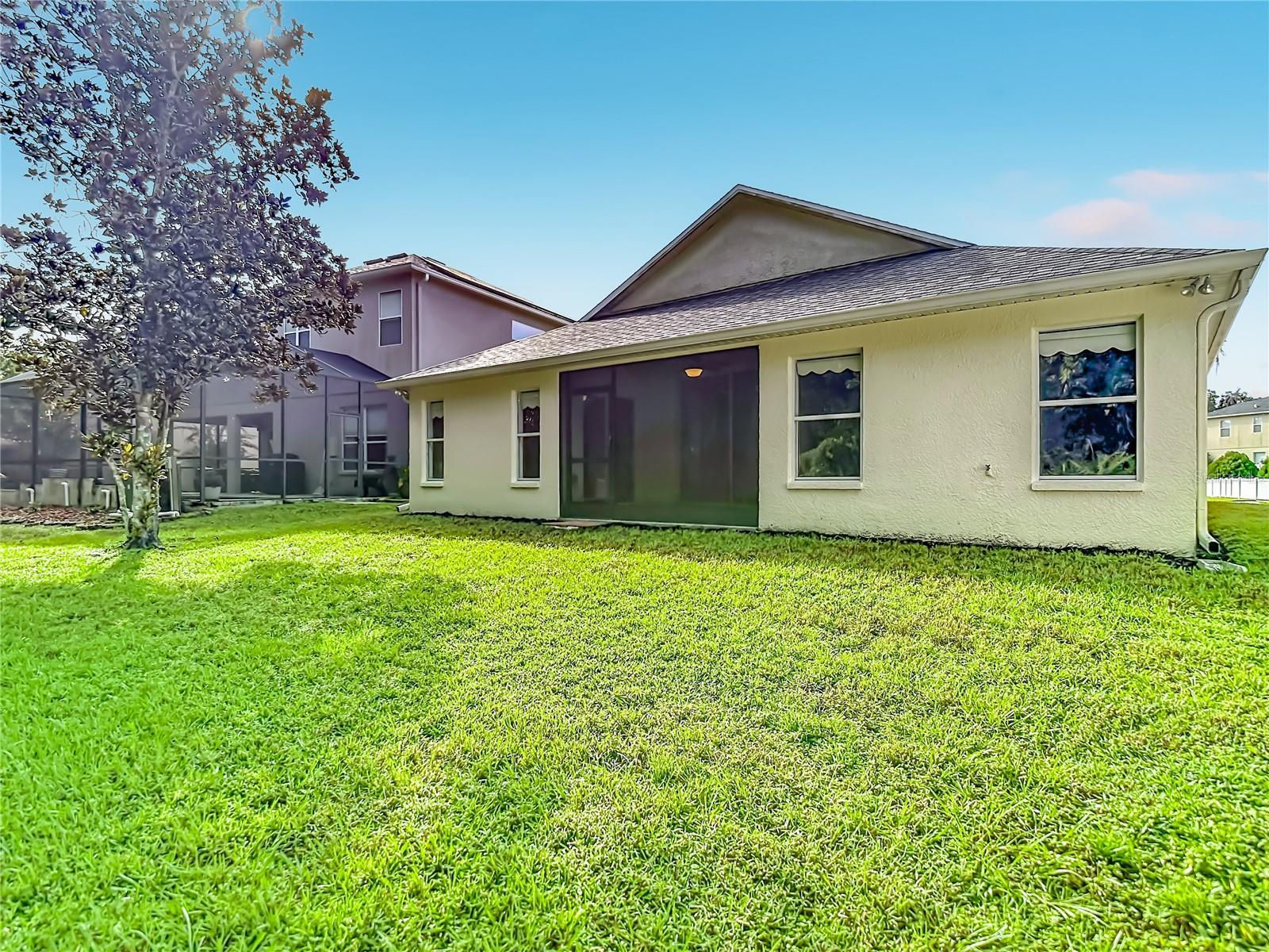 18453 CYPRESS BAY PKWY