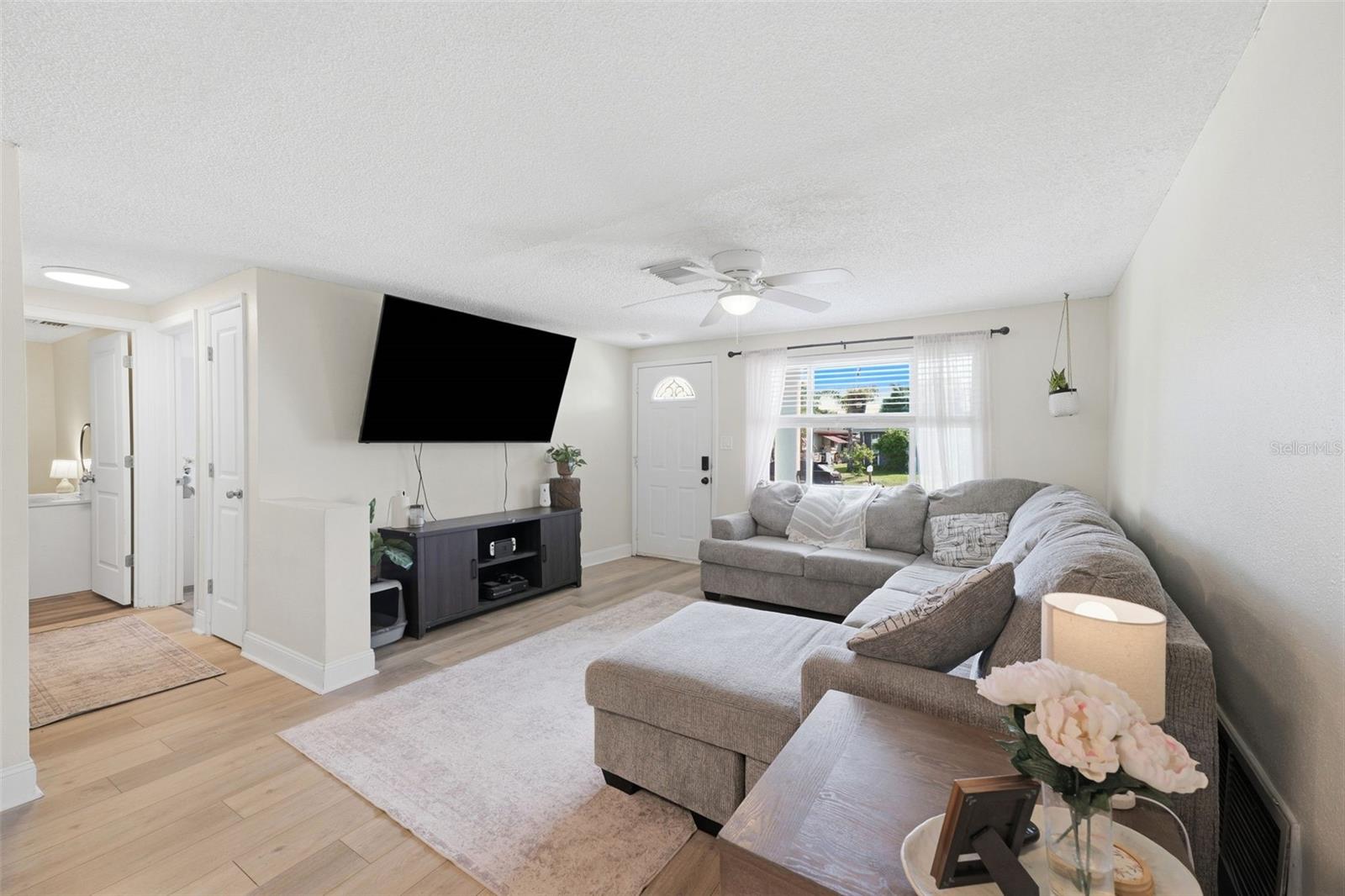 10025 SLEEPY HOLLOW LN