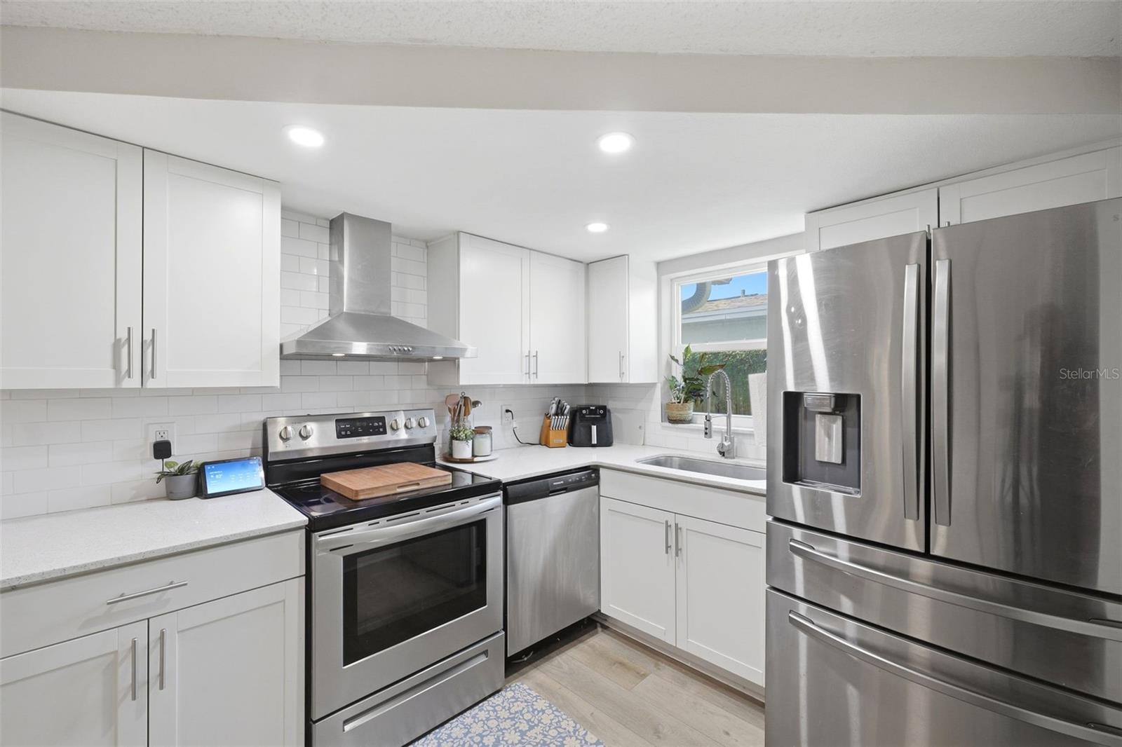 10025 SLEEPY HOLLOW LN