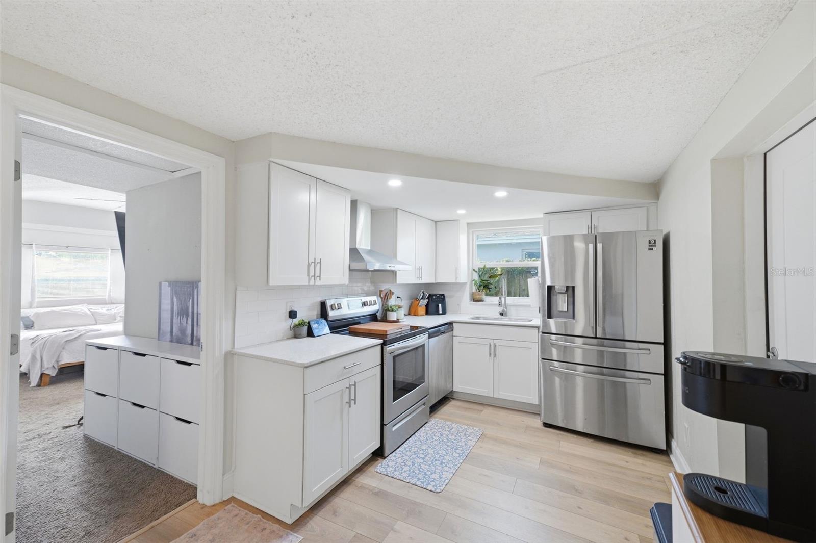 10025 SLEEPY HOLLOW LN