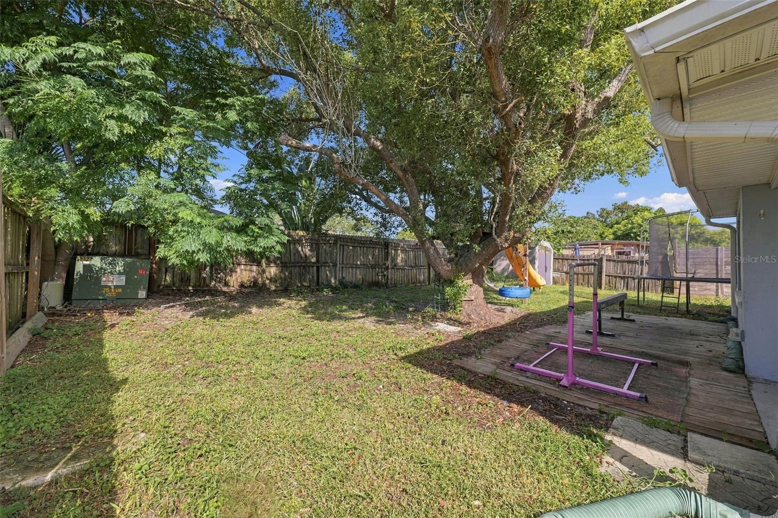 10025 SLEEPY HOLLOW LN