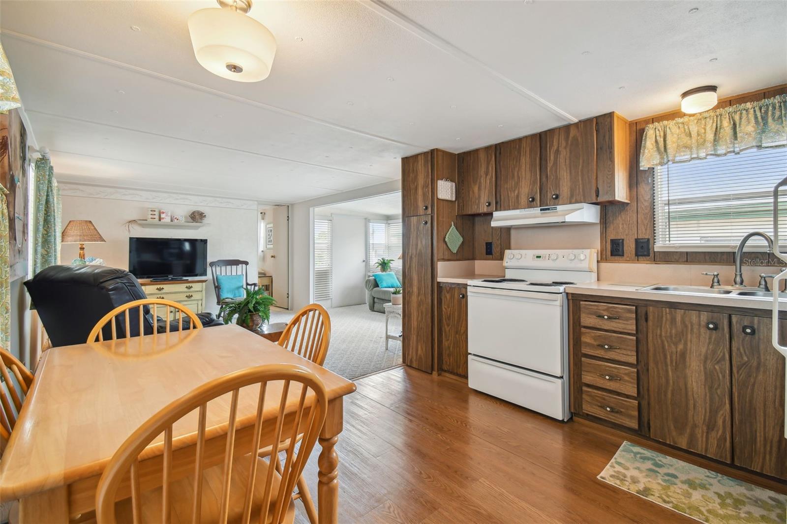 12200 BONANZA DR