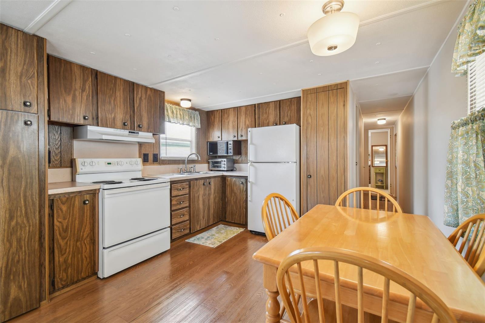 12200 BONANZA DR