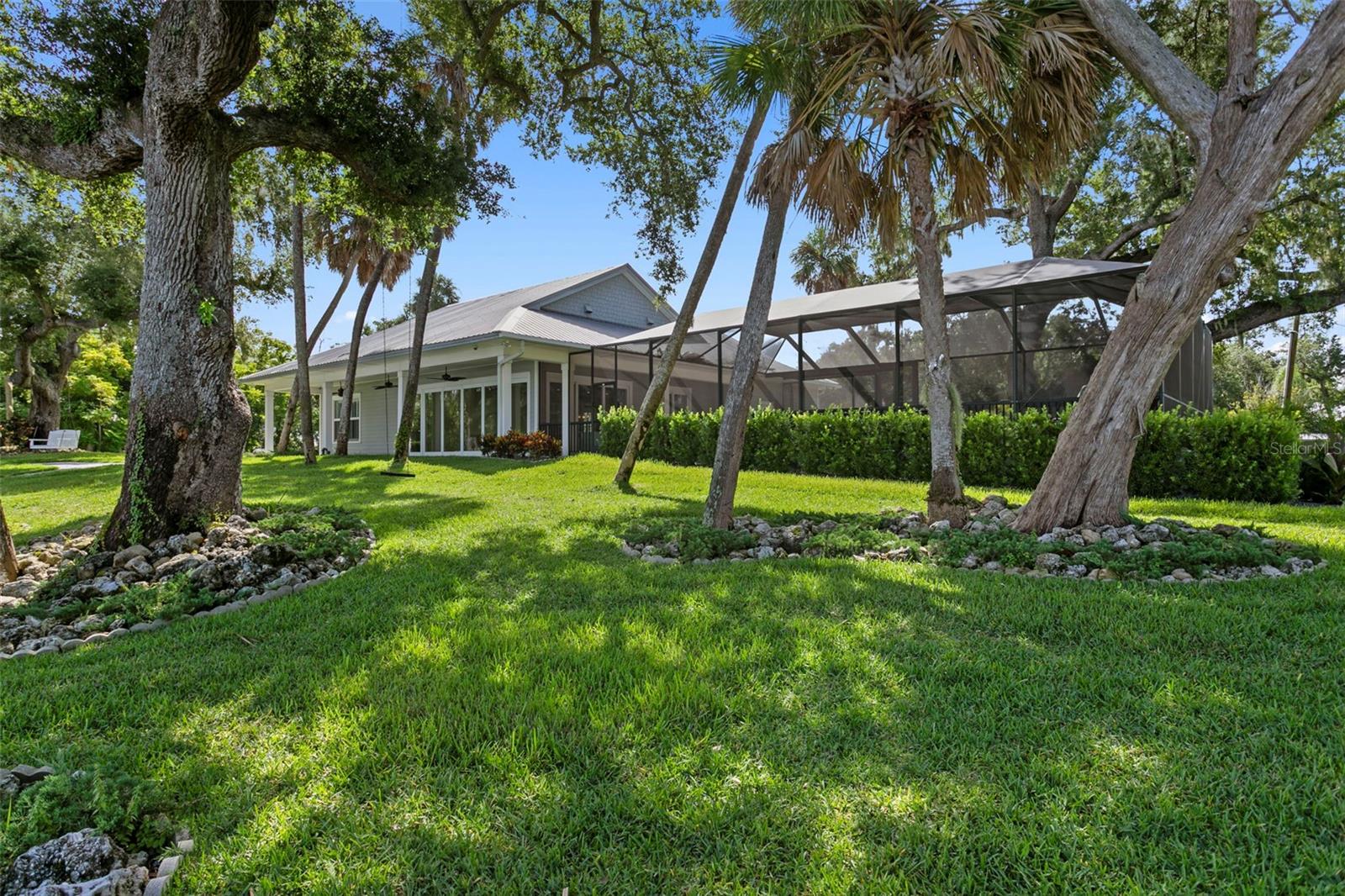 2805 GULF CITY RD