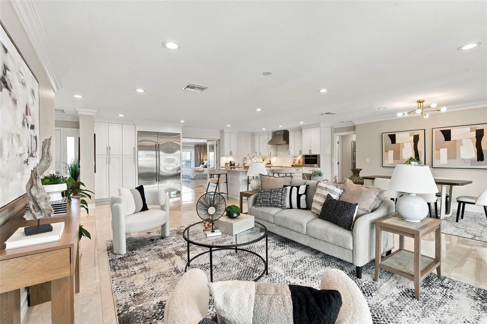 3905 FONTAINEBLEAU DR