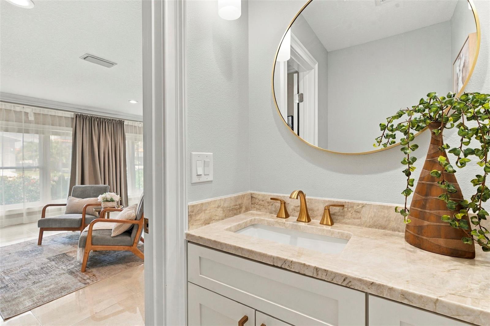 3905 FONTAINEBLEAU DR