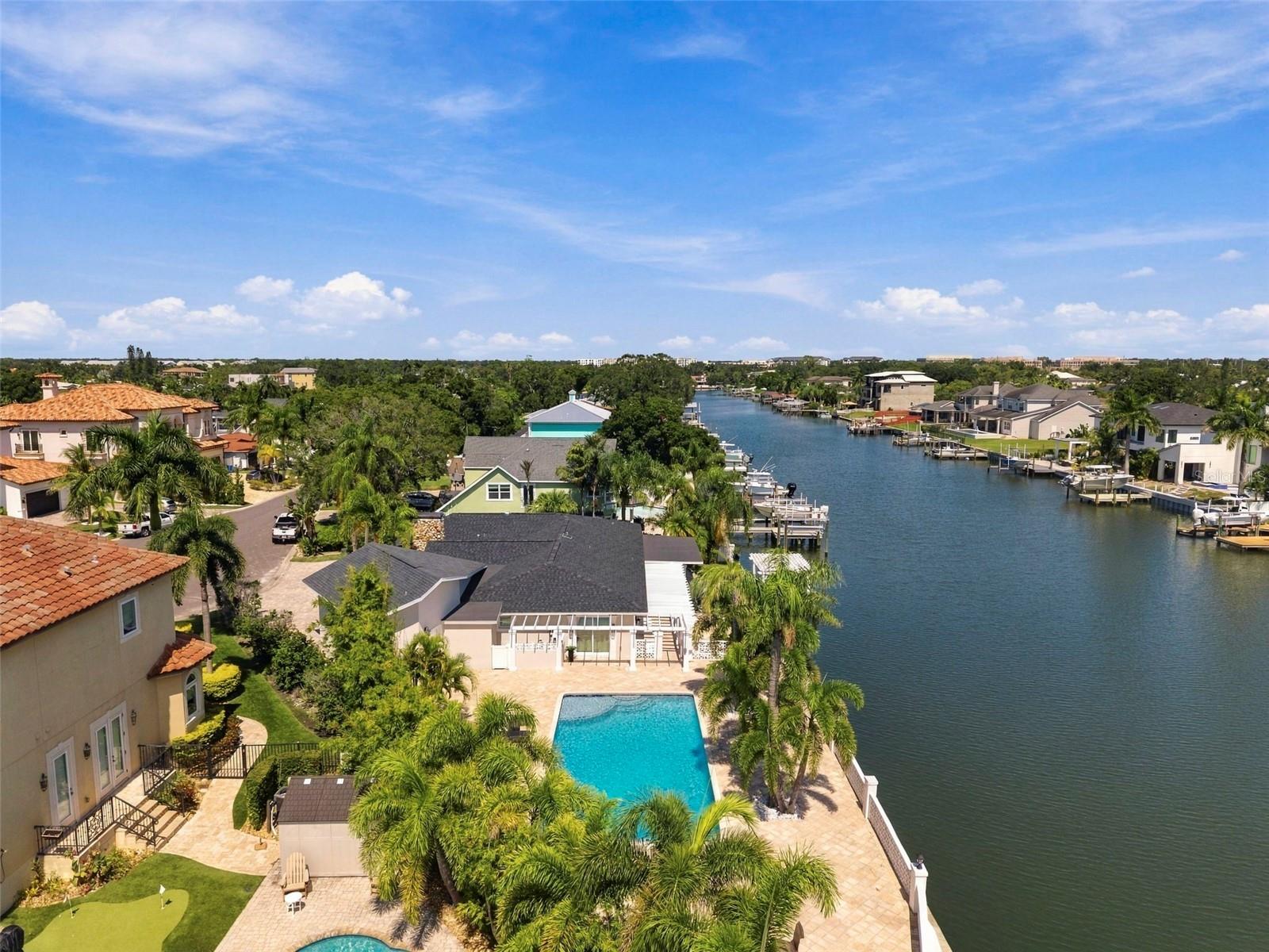 3905 FONTAINEBLEAU DR