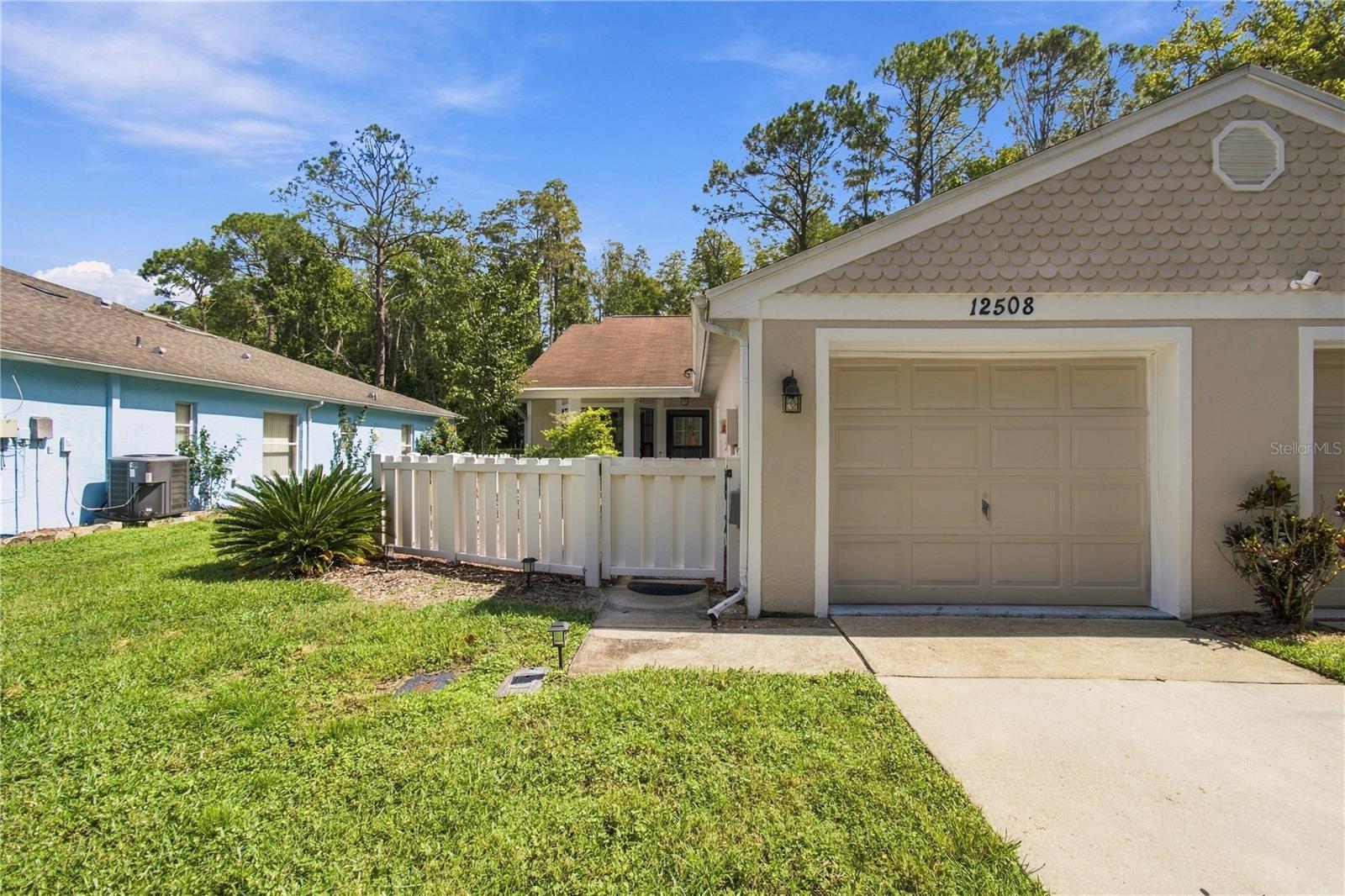 12508 HOLLYBROOK LN