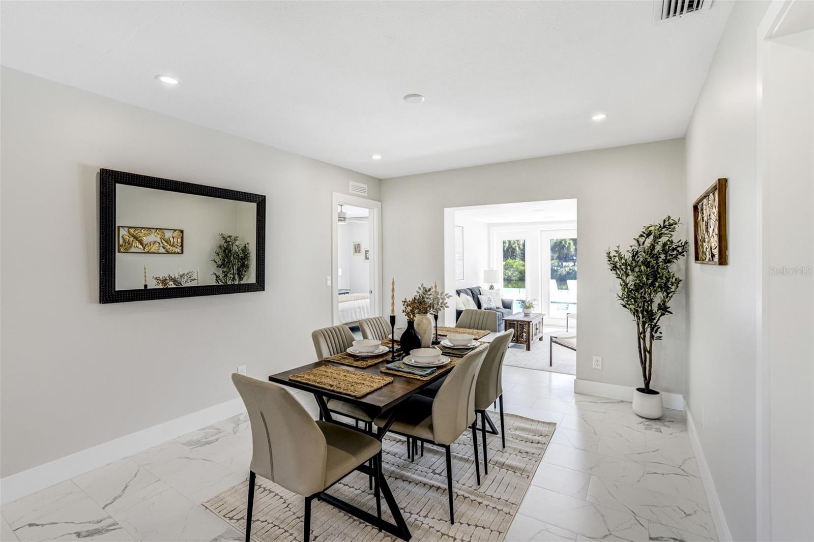 3923 DORAL DR