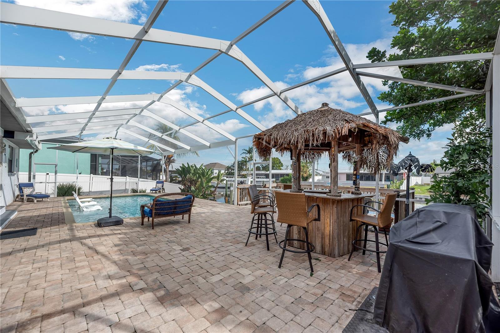 743 KINGSTON CT