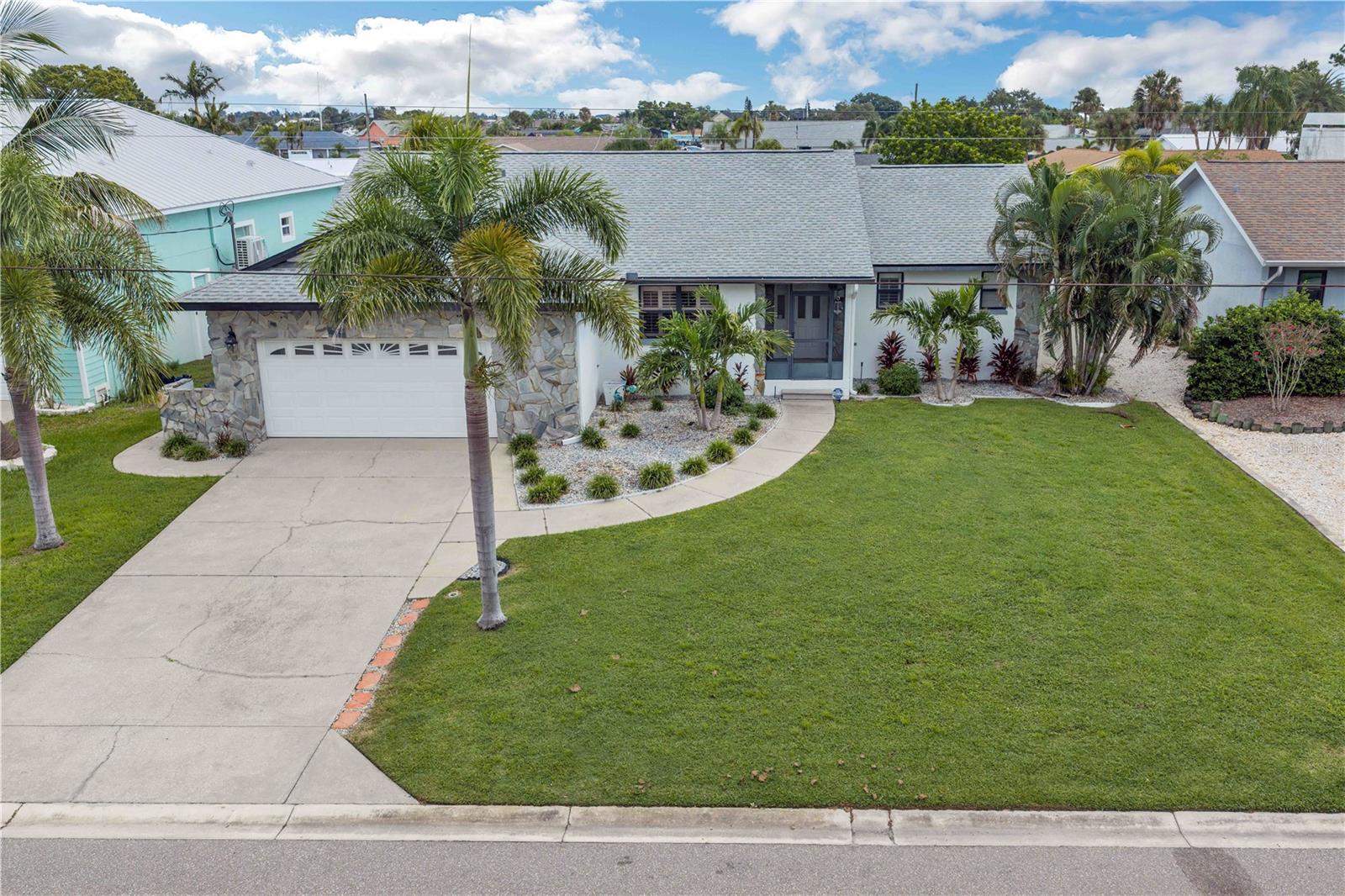 743 KINGSTON CT