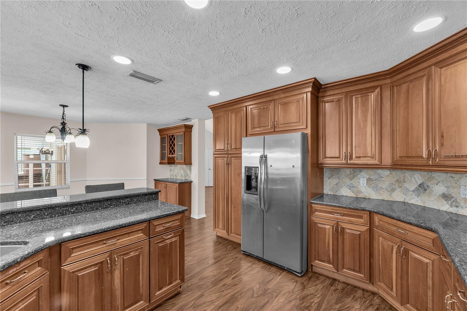 4008 EAGLES NEST DR