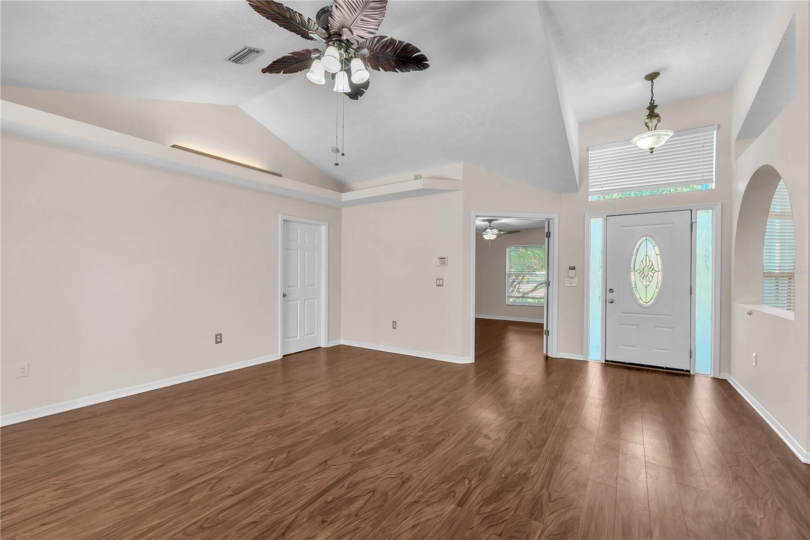 4008 EAGLES NEST DR