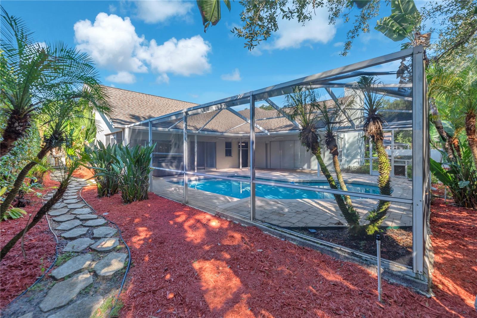 4008 EAGLES NEST DR