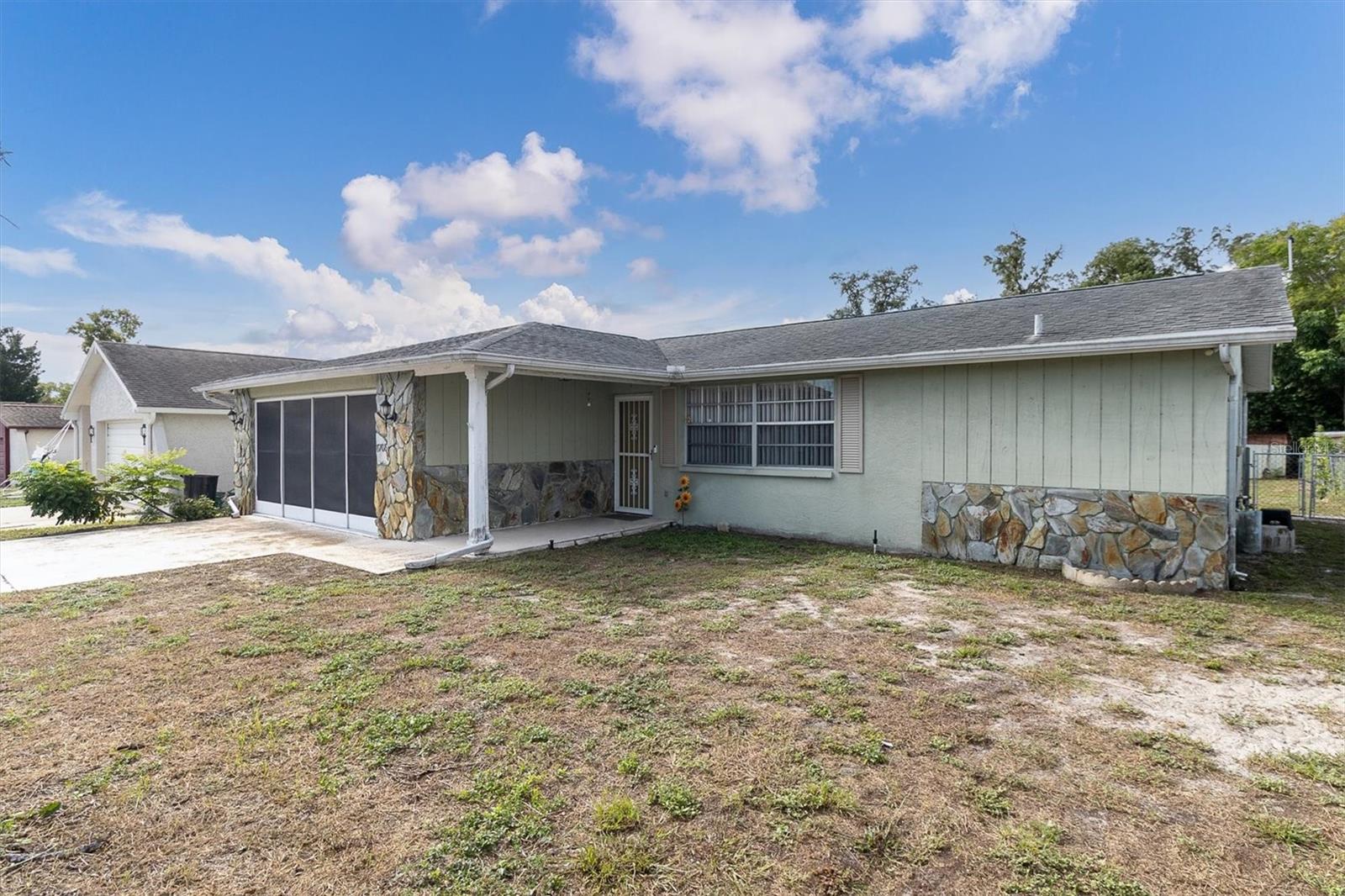 8708 BRIAR PATCH DR