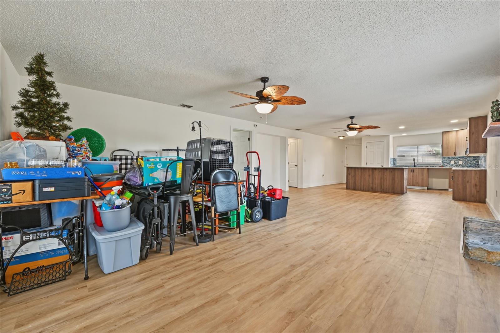9930 EAGLES POINT CIR #1