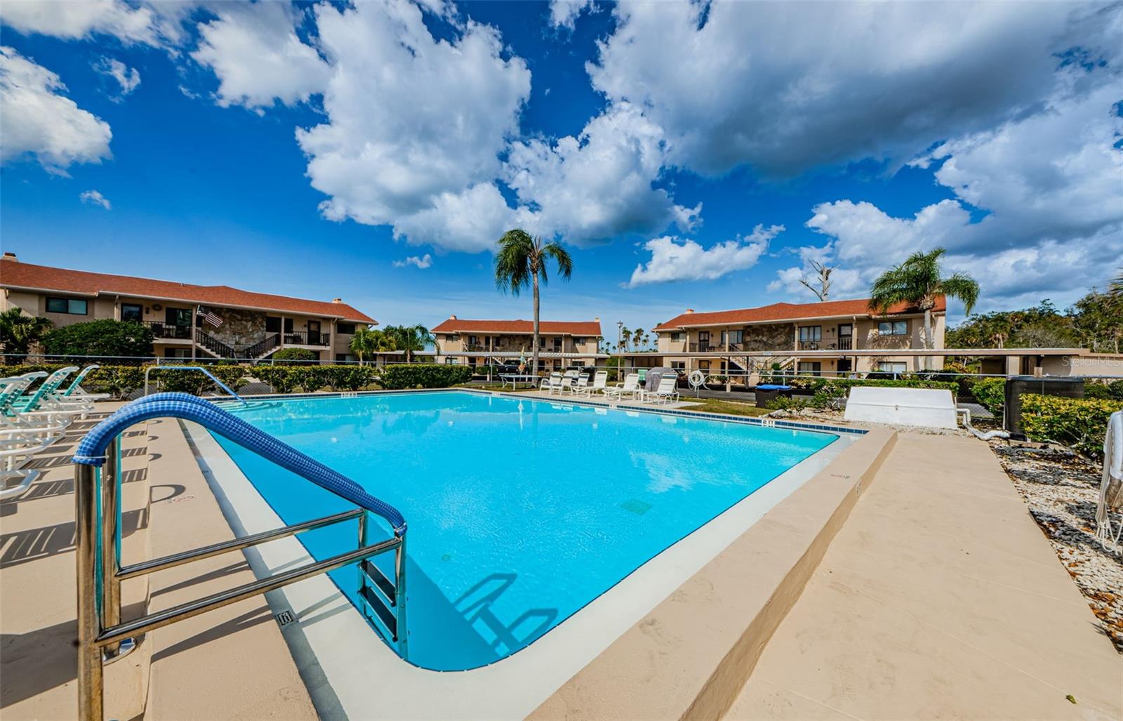 9930 EAGLES POINT CIR #1